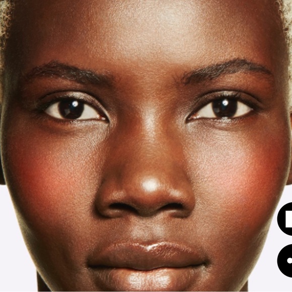 M.A.C. COSMETICS GLOW PLAY CUSHIONY BLUSH pinky cute cushion blush makeup NWT - Picture 15 of 16